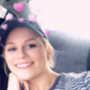 Meet your Posher, Joelle